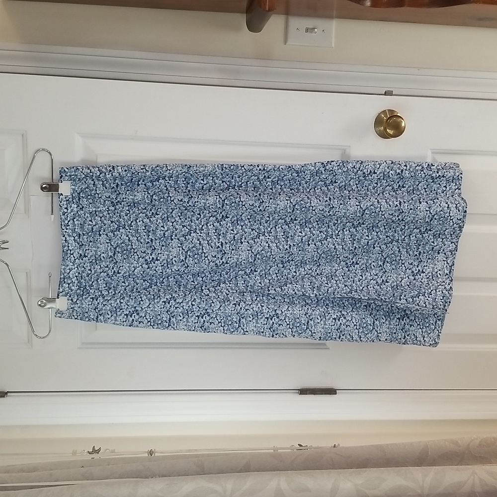 SHEIN Long skirt XS, blue and white floral pattern